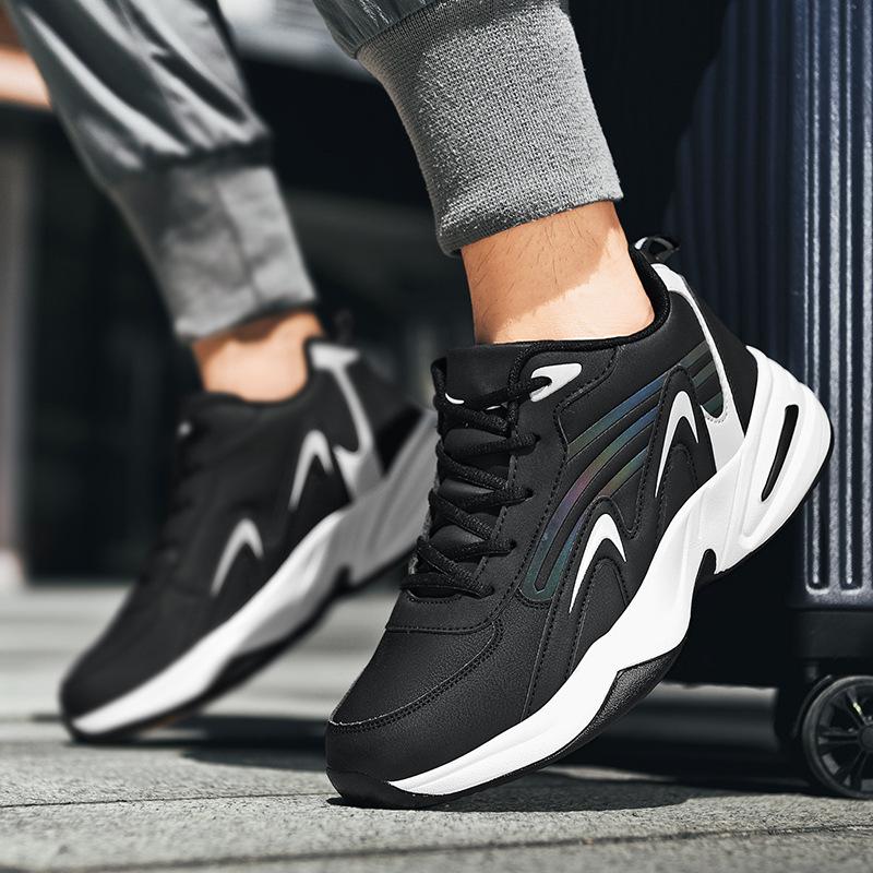 Winter velvet thickened cold-proof and warm cotton shoes, new lightweight outdoor low-top soft-soled cushioning sports dad