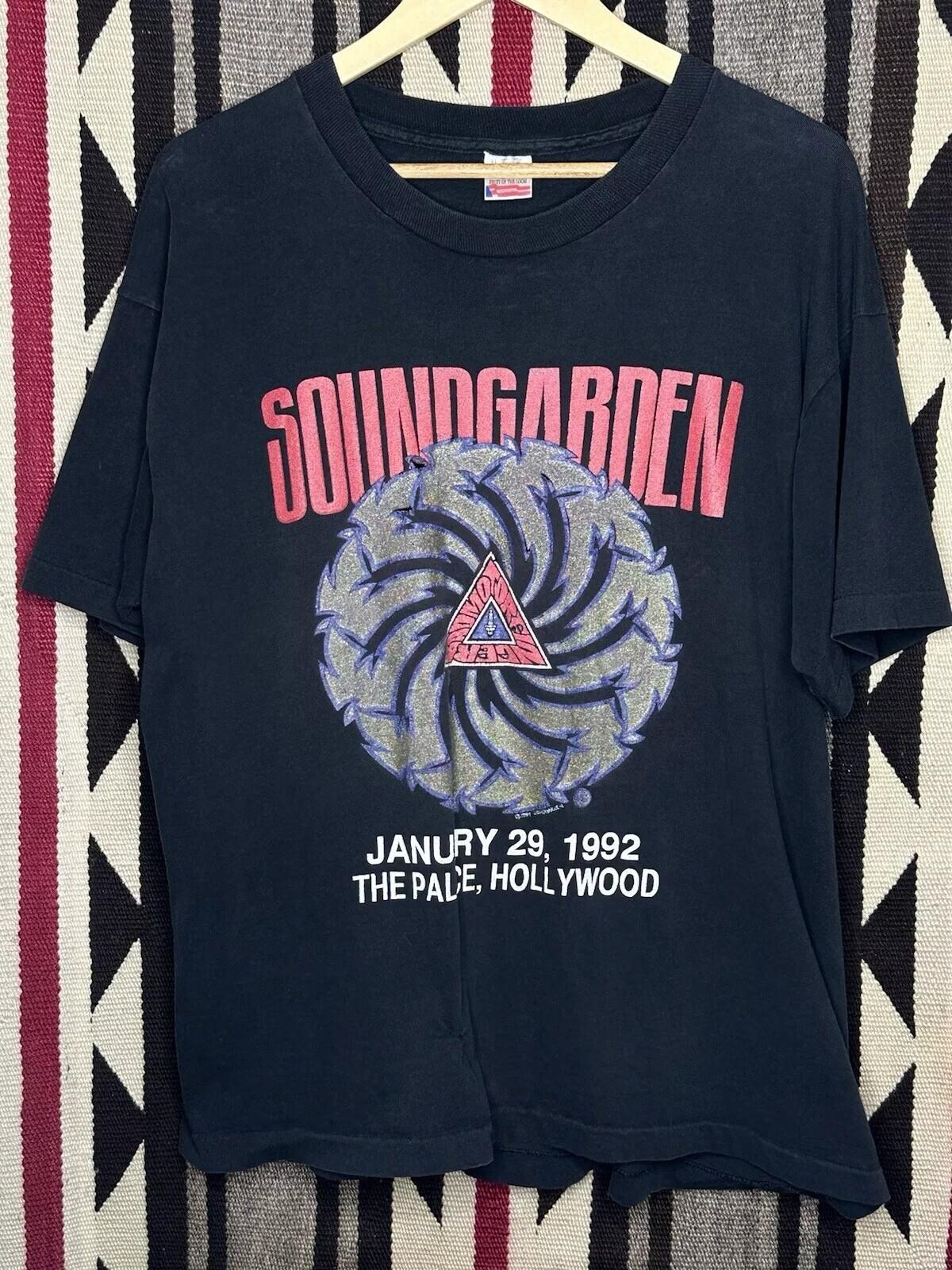 New Vintage 90s Soundgarden Badmotorfinger Grunge Rock Band Black Unisex Tshirt M