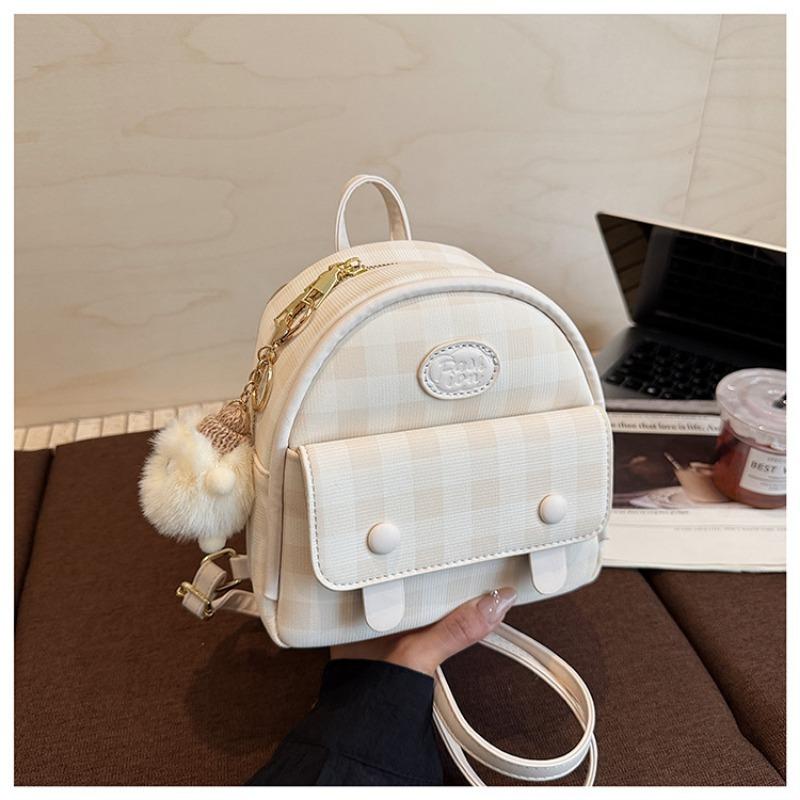

Retro fashion backpack women s new autumn and winter high-end sense light travel small backpack schoolbag