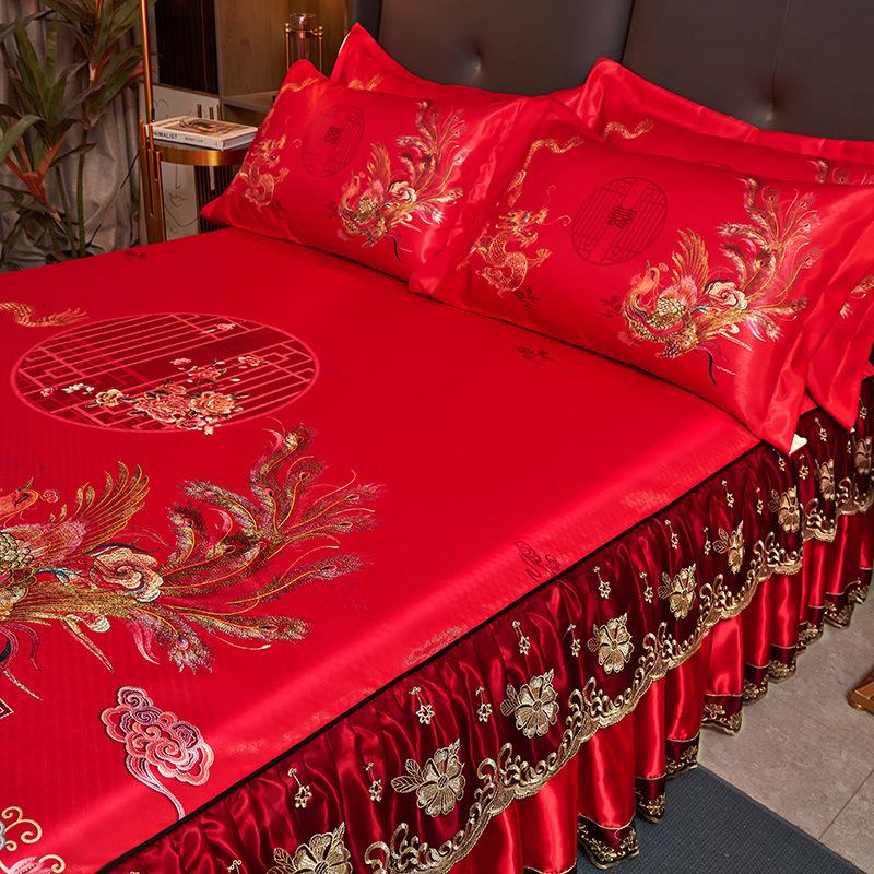 Luxuriöser roter Bettrock aus Hochzeitsspitze, eisweiche Matte, Tagesdecke im chinesischen Stil für Doppelbetten, dreiteiliges Set, maschinenwaschbar