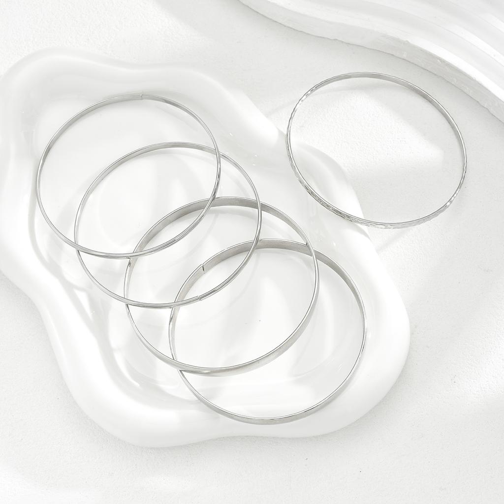 5 Pcs Vintage Minimalist Smooth Bangles Set for Women Fashion Metal Silver Color Twisted Bracelet Daily Party Jewelry Gift 2026