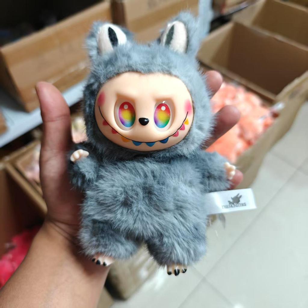 Labubu Doll Clothes: Christmas Shawl & Cape for First, Second, and Third Generation Labubu Dolls and Figures