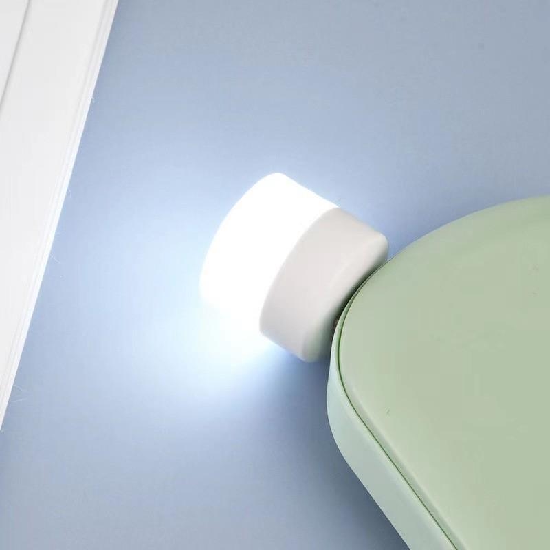 Mini USB Night Light Warm White Light for Eye Protection Bedroom Light USB-Powered LED Night Light Bedside Night Light