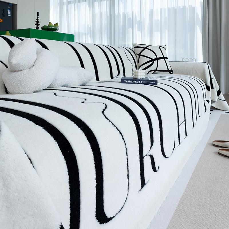 Winter Thickened Plush Sofa Cover Cloth Towel Premium Letter Sofa Cushion Non-slip Straight Row Leather Sofa Cover Blanket