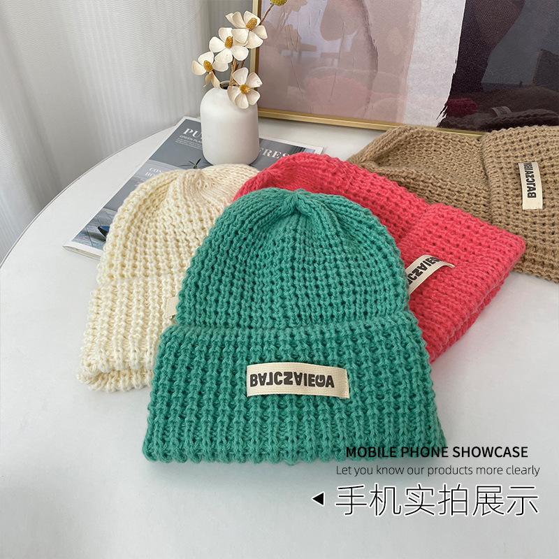 Loose-fitting women's knitted hat for autumn and winter, Korean style, versatile, suitable for large head sizes, makes the face look smaller, warm