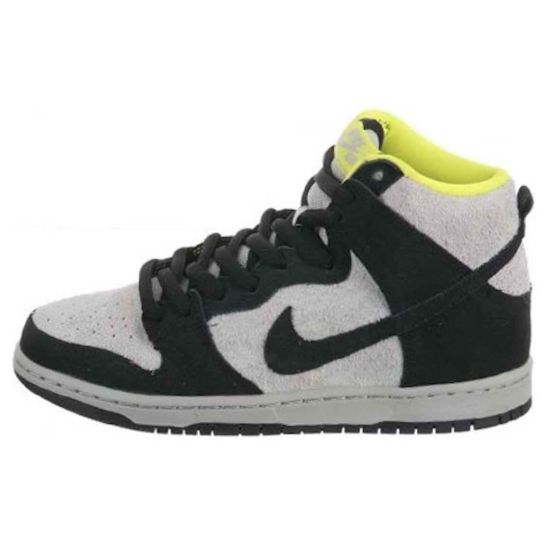 

Nike Dunk Hi SB Black Base Grey Men Sneakers 305050-017