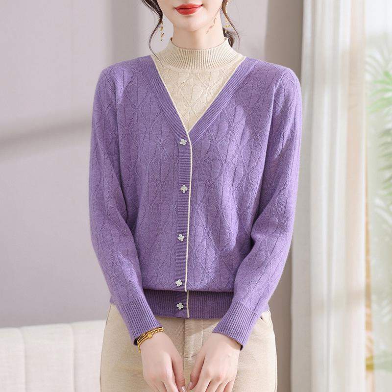 

Women s Knit Pullover Sweater: Semi-High Neck, Two-Piece Look, Autumn/Winter Style for Middle-Aged. XL (60-75 kg) фіолетовий