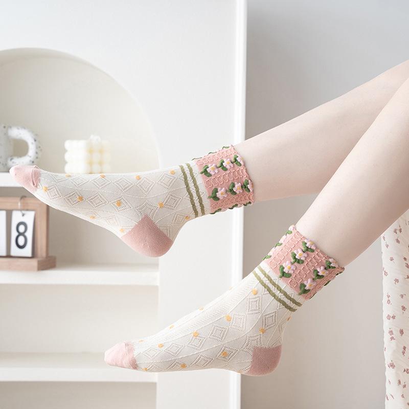 Autumn 3D Flower Plaid Mid-Calf Socks - Pink & Versatile Fashion