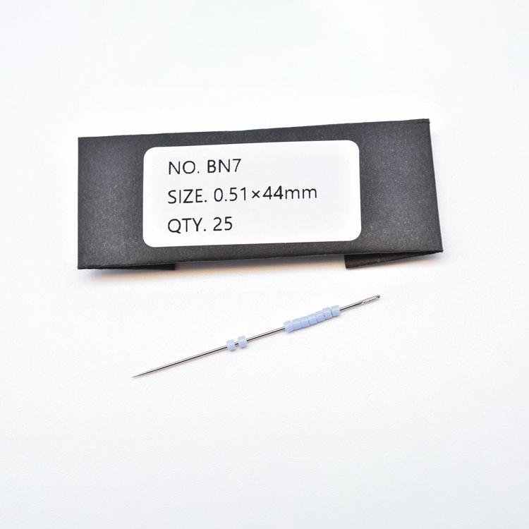 MIYUKI Japanese Hand-knitted Fine Needles - Pack of 25: Perfect for Cross-stitch and Embroidery.