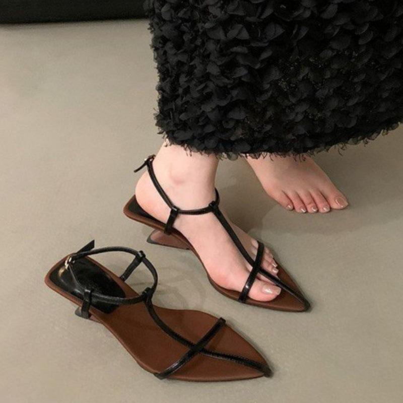 

French temperament pointed cross strap wedge sandals women s 2025 summer new wear open-toed high-heeled Roman shoes 41 чорний
