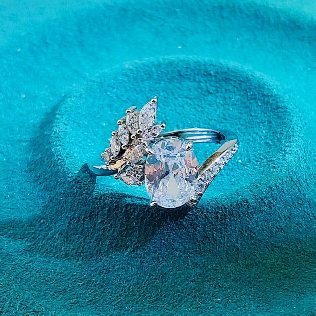 Fashion Personality Rice Simulation Emerald Ring Women'S Niche Personality Light Luxury Zircon Treasure Ring Jewelry