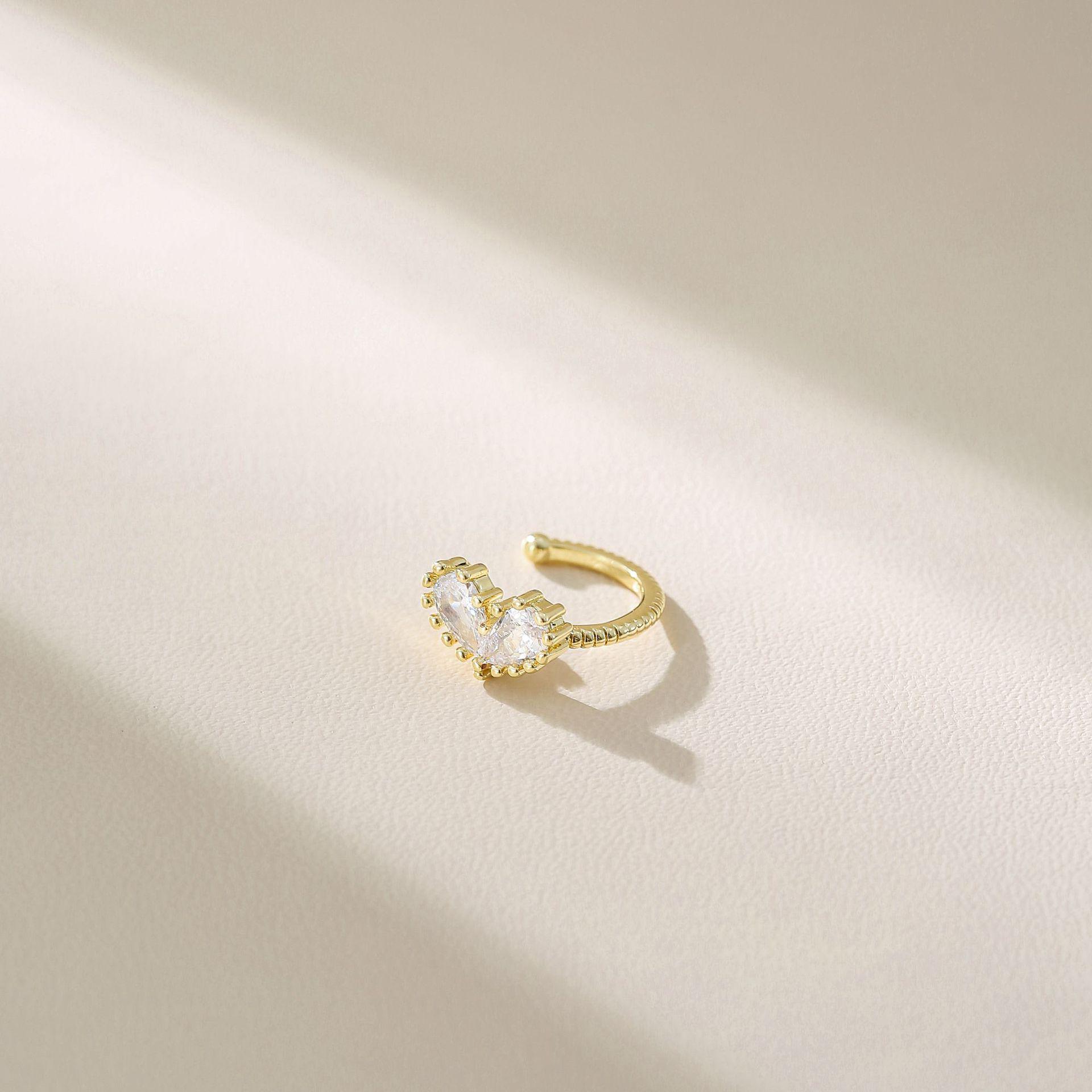 

«[60 каффов] Новогодние серьги-клипсы для ушей без проколов в стиле Змеи — уникальные серьги-клипсы»