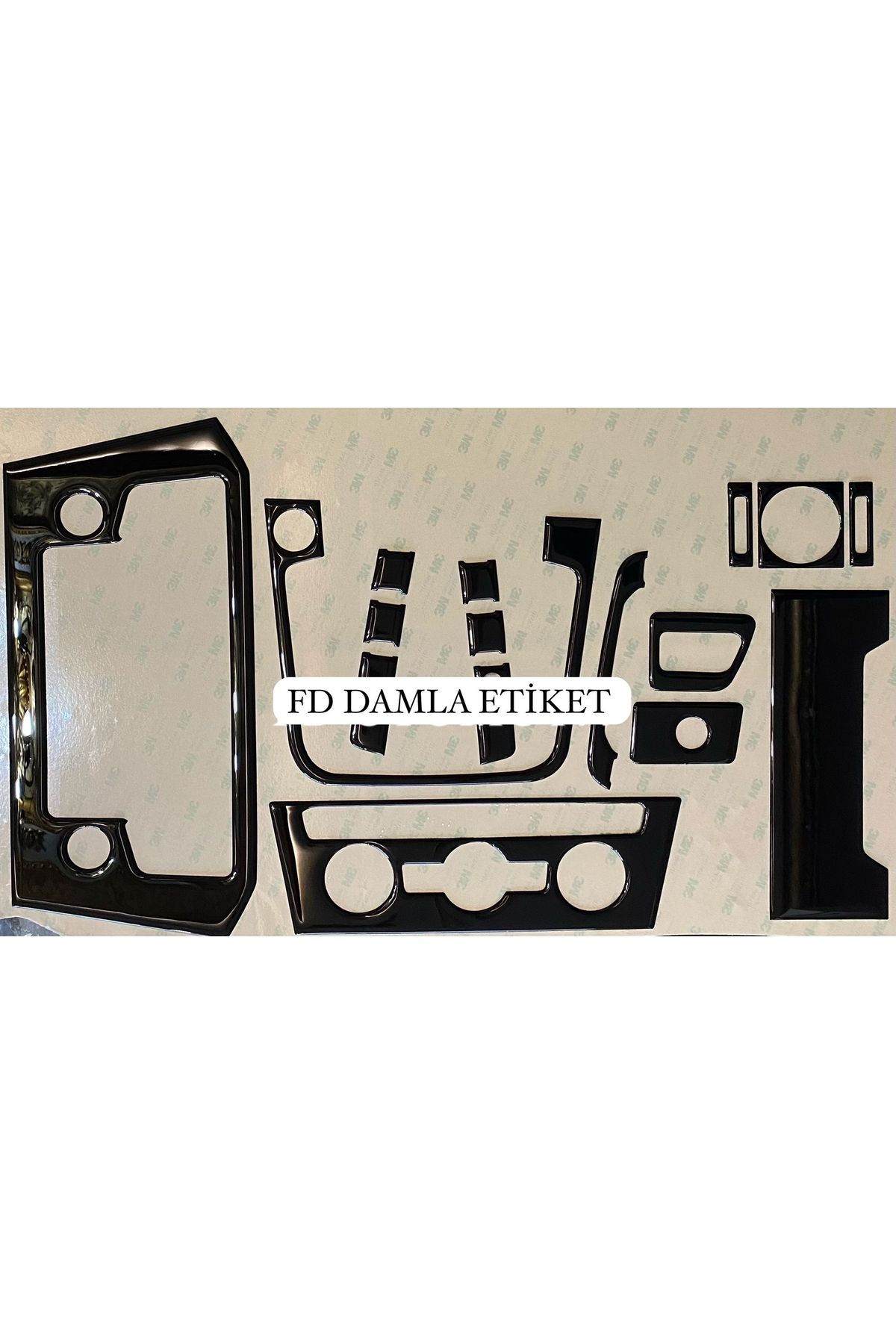 

Volkswagen Passat B8 Приладова панель, консоль, оздоблення, набір накладок на приладову панель Piano Black Color Special Design