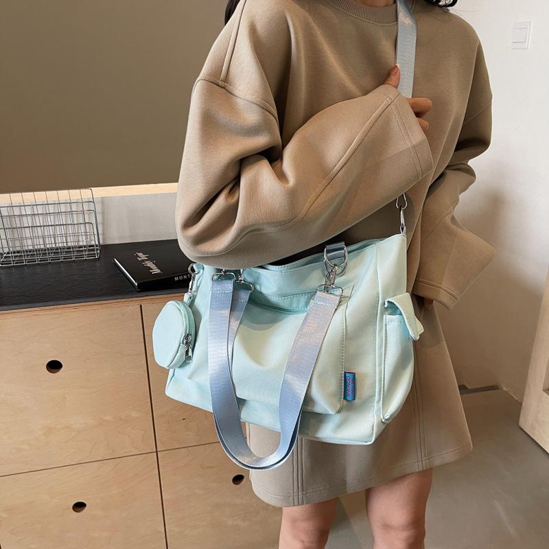 Commuter To Work Women's Messenger Bag 2025 Casual Fashion Small Fresh Casual Shoulder Bag Men's and Women's Commuter Small Satchel