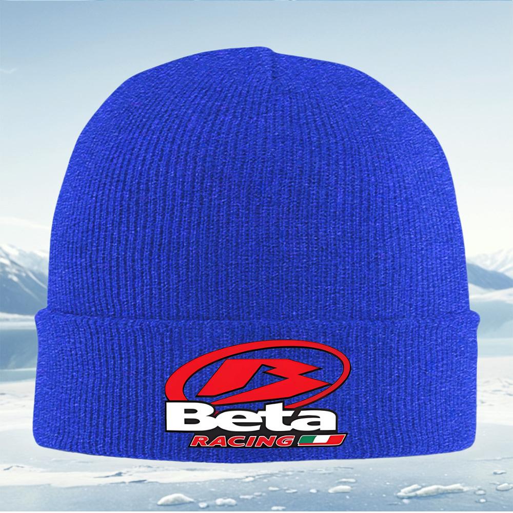 Rote Form weiße Schrift Rennlogo Herren Damen Unisex Strickmütze Beanie Pullovermütze Winter Thermisch Warm Weihnachten Outdoor Radfahren
