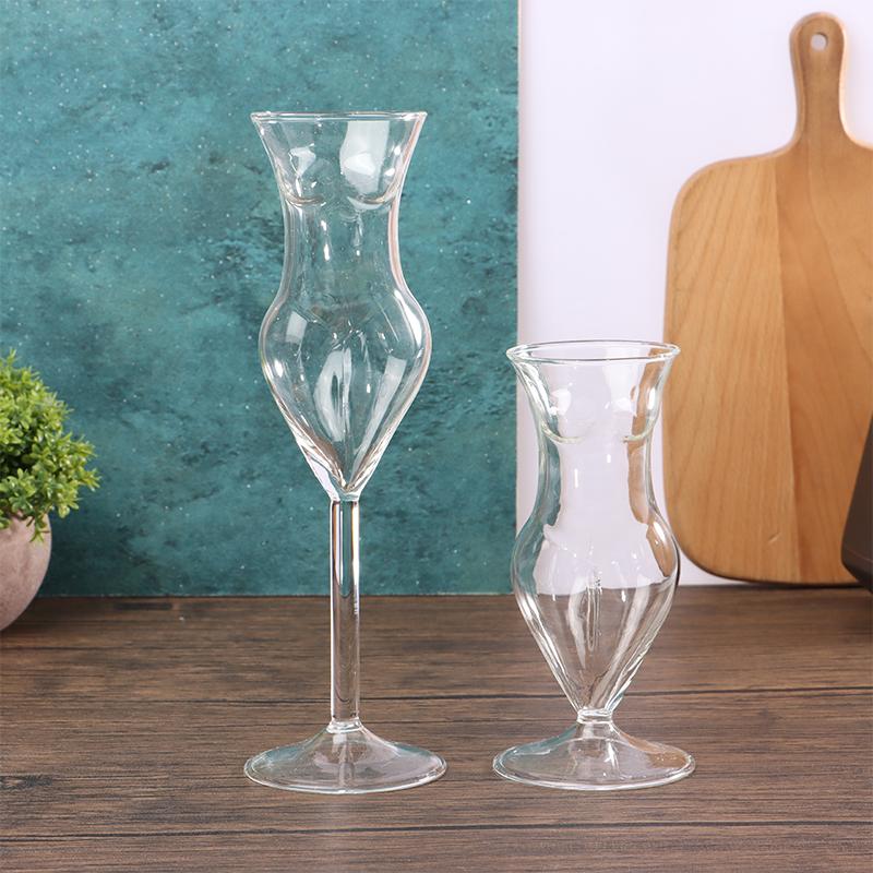 Kreatives Cocktailglas, Mädchenkörperform, Glasbecher, Glasschönheitsbecher