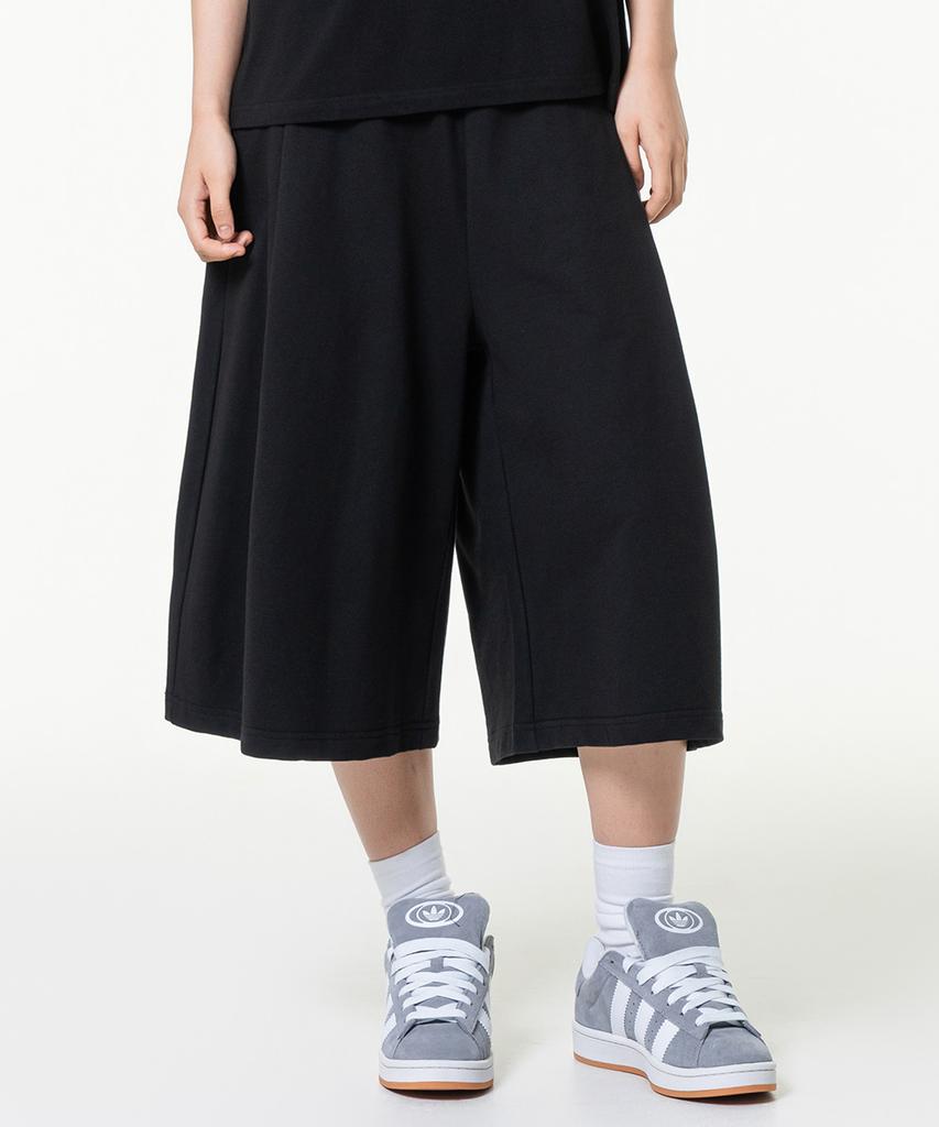 MOZMOZ Plain Bermuda Cropped Side-Pleated Sweatpants Black