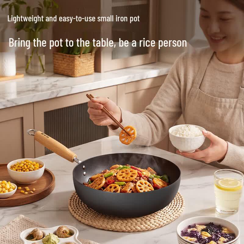 COOKER KING Small Wrought Iron Stir-Fry Wok