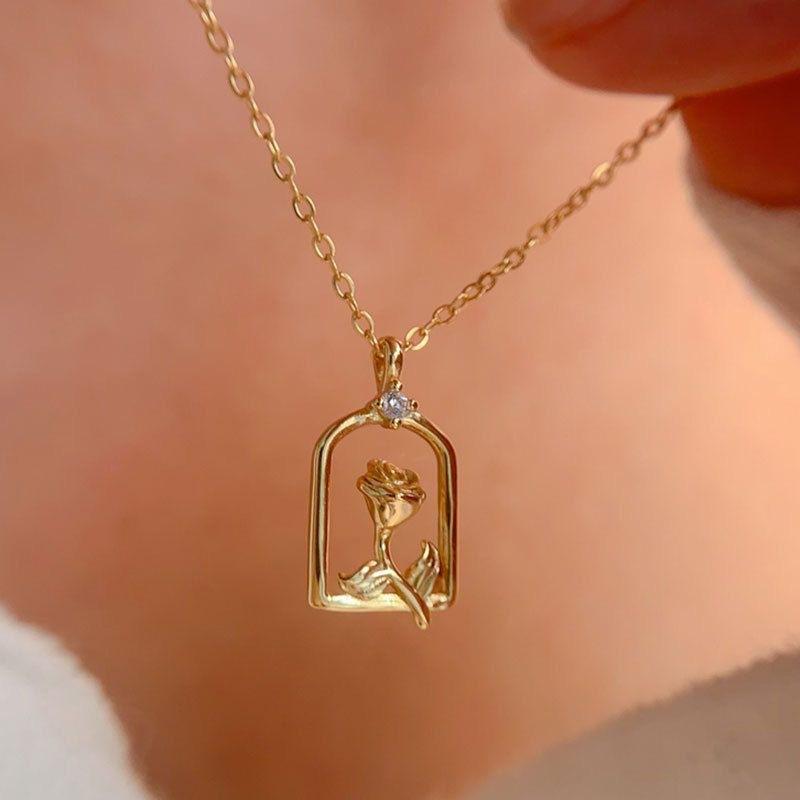 Prince Rose Garden Necklace Women's Three-dimensional Exquisite French Collarbone Chain Ins Cold Wind Simple Fashion Personality Tide