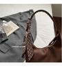 Women's 2025 Trendy High-End Handbag: Versatile Underarm & Shoulder Bag for Commuters