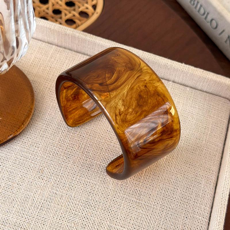 

Вінтажний акриловий ацетатний широкий круглий браслет для жінок