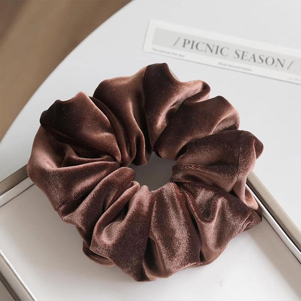 High-Elasticity Golden Velvet Hair Scrunchies for Women – Autumn/Winter Collection