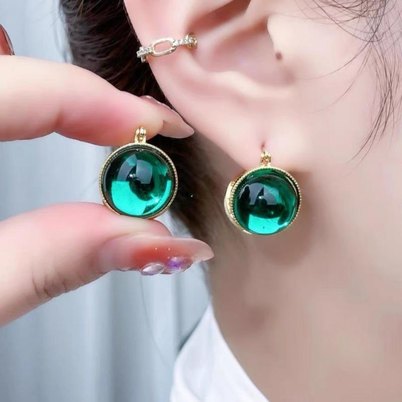 European and American light luxury personality bright red ear buckle retro simple high-end earrings versatile street shooting trend earrings