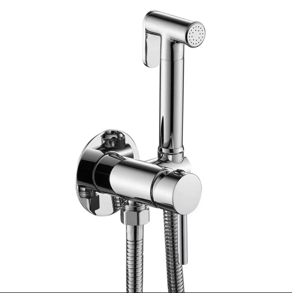 Zinklegierung Shattaf Bidet-Sprühgerät Set Hochdruck Handheld Wandmontiert Vertikaler Sprüh Toilettensprühgerät Badezimmerreinigung