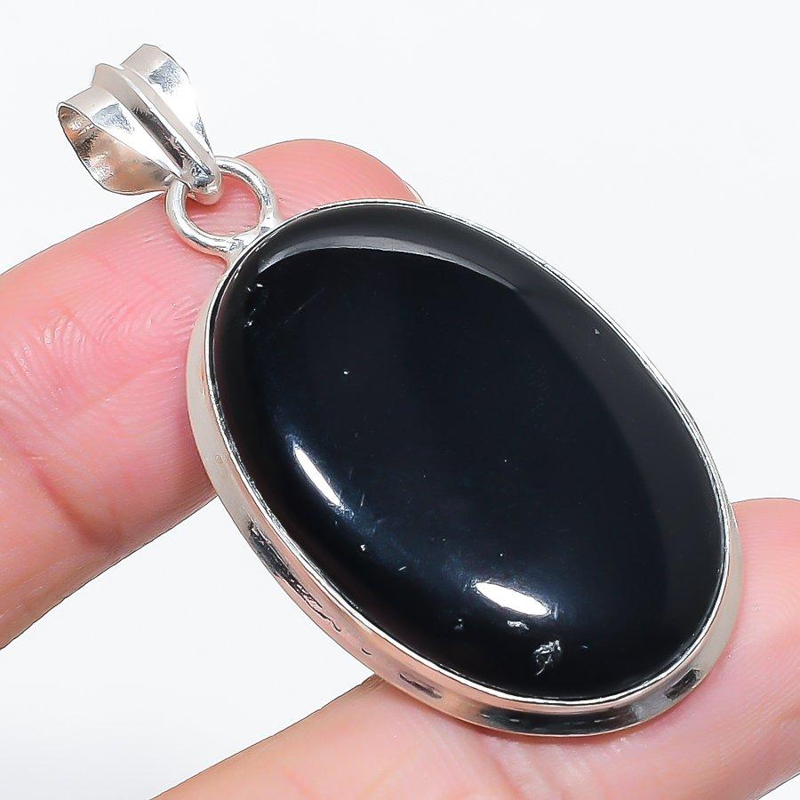 

Natural Black Onyx Gemstone 925 Sterling Silver Jewelry Pendant 2.09 E7Y81