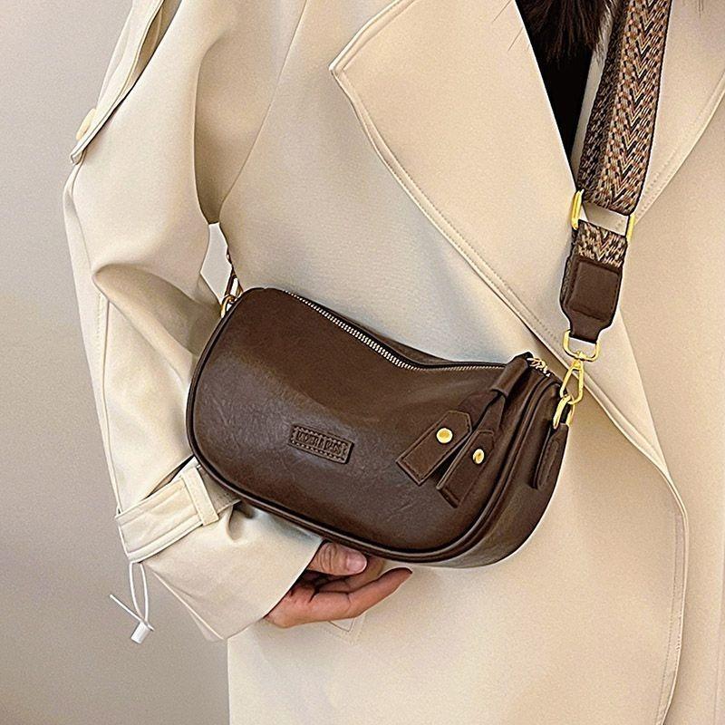 Wholesale Boston Bag Outdoor Travel Solid Color Niche Pillow Bag Broadband Shoulder Bag Casual Messenger Bag Women