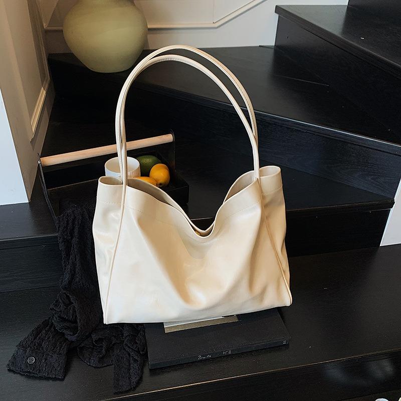 Large capacity underarm bag women's new small fresh shoulder bag fashionable dopamine commuter tote bag