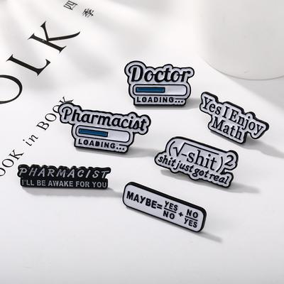 Broches Émaillées Design Formule Lettre Drôle Pharmagiste Je Serai Réveillé Pour Toi Oui J'aime les Épingles Mathématiques Badge de Rentrée Scolaire