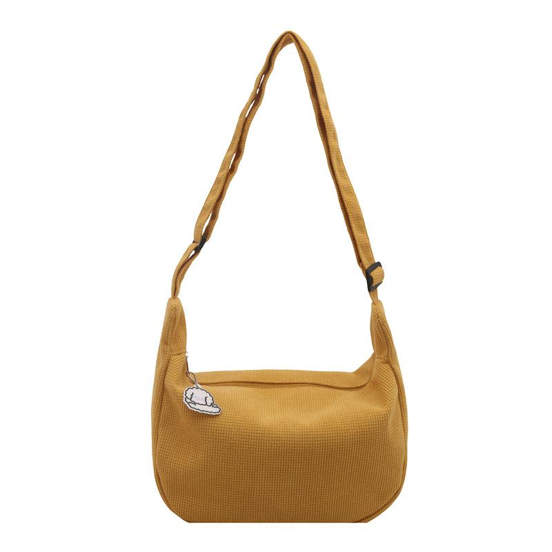 

2025 lazy wind Japanese tide literary shoulder bag messenger bag chic student leisure Korean version women s simple dumpling bag жёлтый