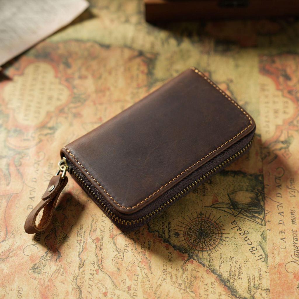 Crazy Horse Leather Car Key Holder - Top Layer Cowhide, Zipper Closure, Anti-Lost Hook, Convenient Design