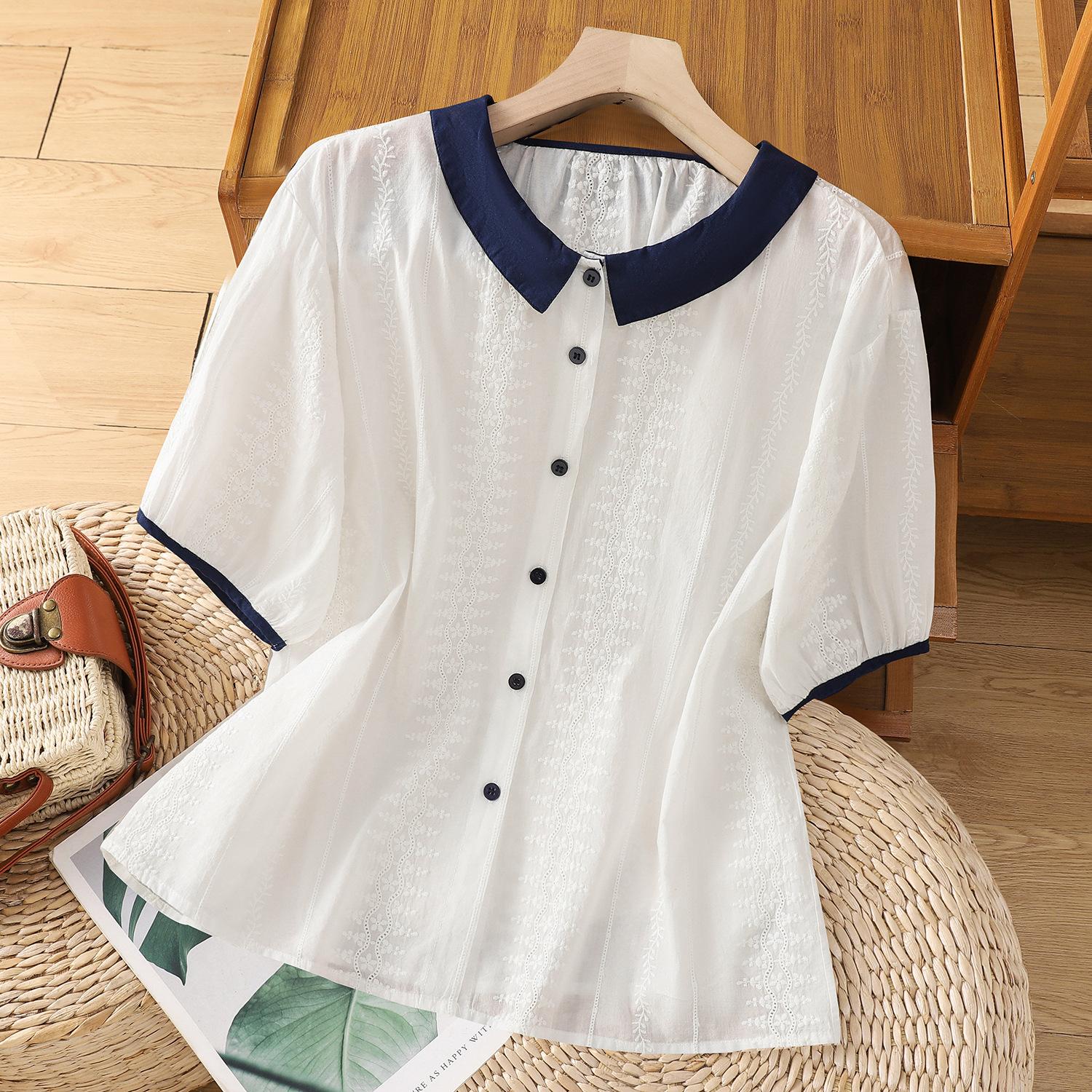 

2025 летняя новая пригородная рубашка небольшого размера с ароматным ветром, подходящая по цвету, с кукольным воротником, с коротким рукавом, однобортная рубашка из хлопка и льна для женщин M белый