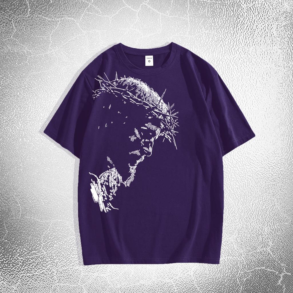 T-shirt di un marchio di moda di alta gamma con stampa di un disegno di Gesù