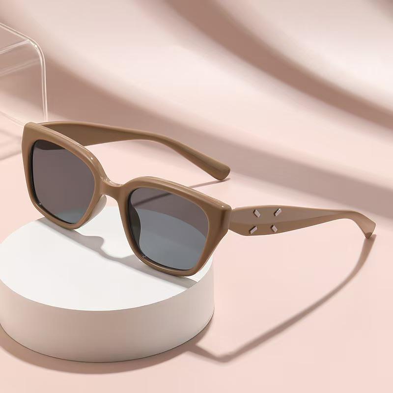Women s Luxury Cat-Eye UV Protection Sunglasses – Stylish & Chic Sunglasses Only