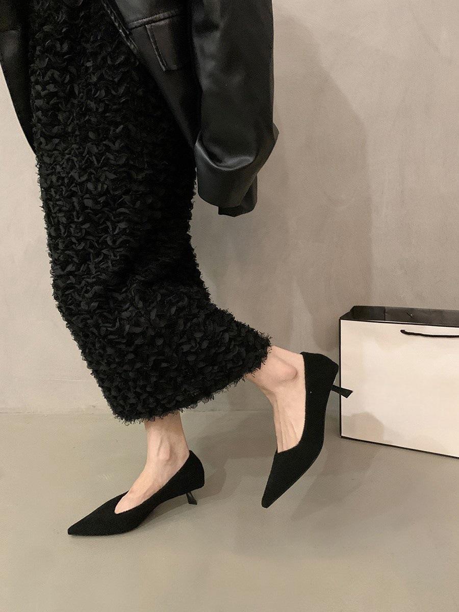 

Французские черные туфли на высоком каблуке с острым носком, женская обувь 2024 года, новая верхняя одежда для осени и зимы, плюшевые туфли для поездок на работу 39