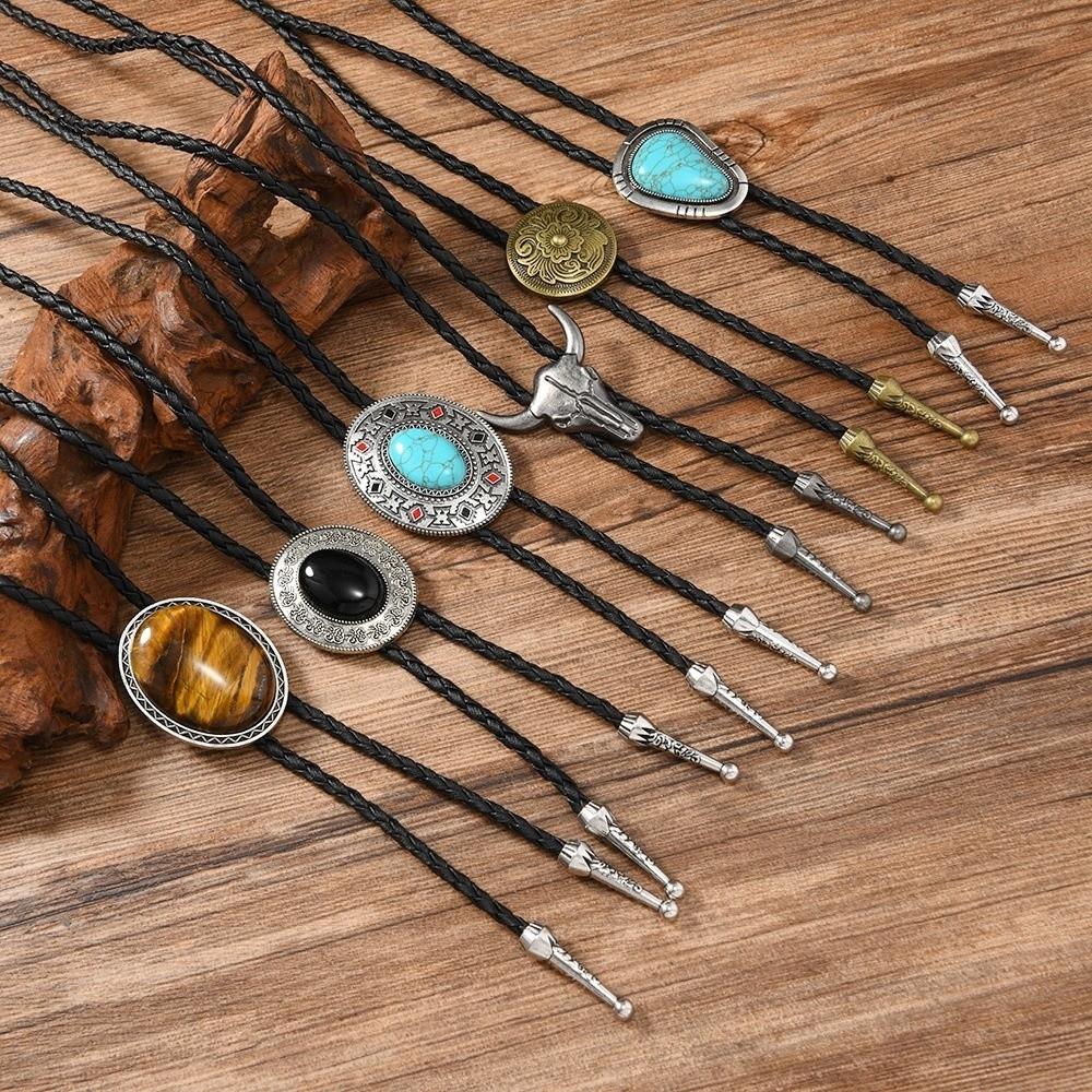 Vintage Artistic Bolo Tie Necklace Antique Silver Round Disc Retro Tie Necklace Turquoise Inlaid Personality