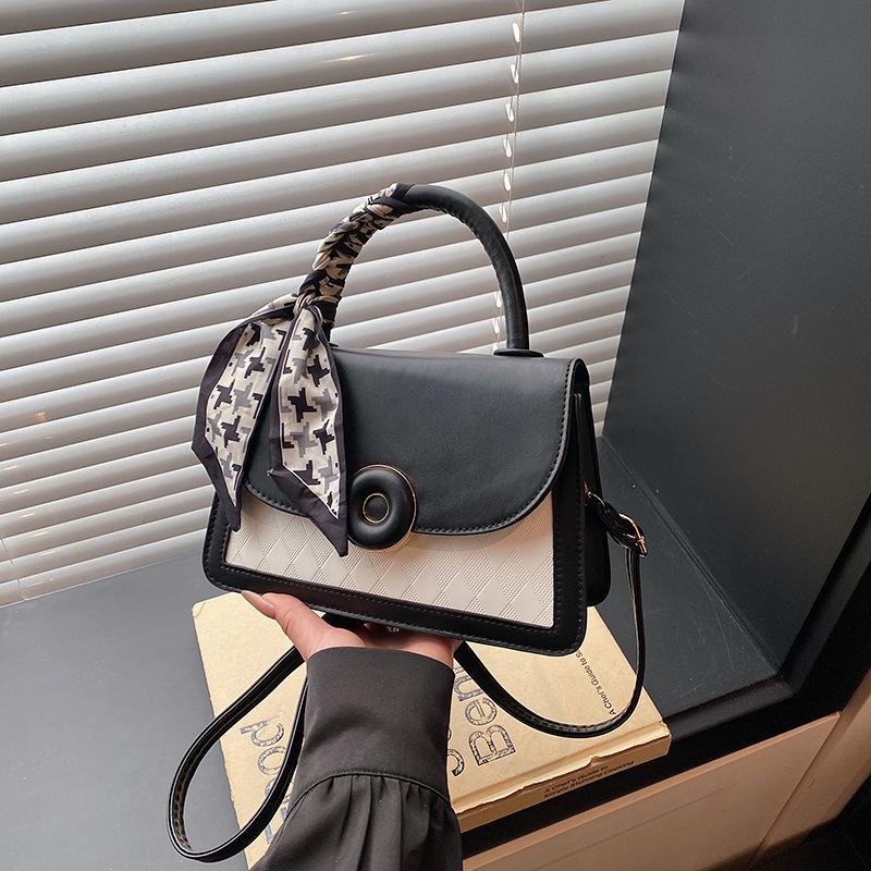 

Contrasting color small fresh bag women s spring summer new elegant fashion small square bag high value single shoulder messenger bag чёрный