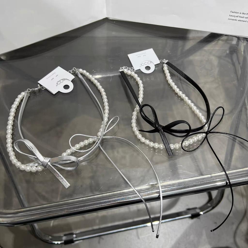 Temperament Double-layer Pearl Leather Butterfly Collar Necklace Women's High-end Titanium Steel Non-fading Collarbone Chain