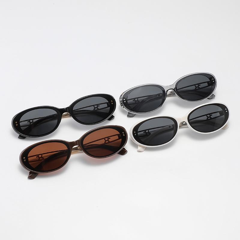 Millennium Hot Girl Cat Eye Sunglasses - Trendy European & American Retro Style Women's Sun Protection