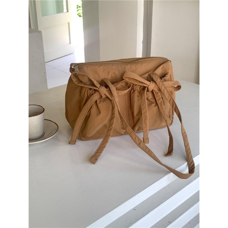 

Nylon tote bag large capacity women s casual shoulder bag college student class bow early eight commuter bag коричневый
