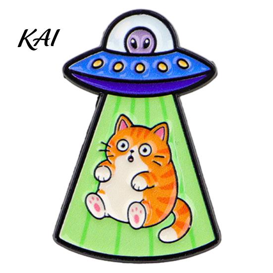 Cartoon Katze Brosche Emaille UFO Metall Brosche, Aliens Raumschiff Kätzchen Abzeichen Pin, Kleidung Tasche Schals Hut Zubehör für Männer Frauen Reversnadel