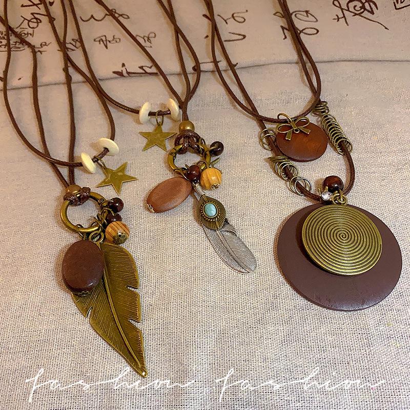 Women's Ethnic Zen Feather Necklace - Bohemian Layered Choker for Autumn/Winter