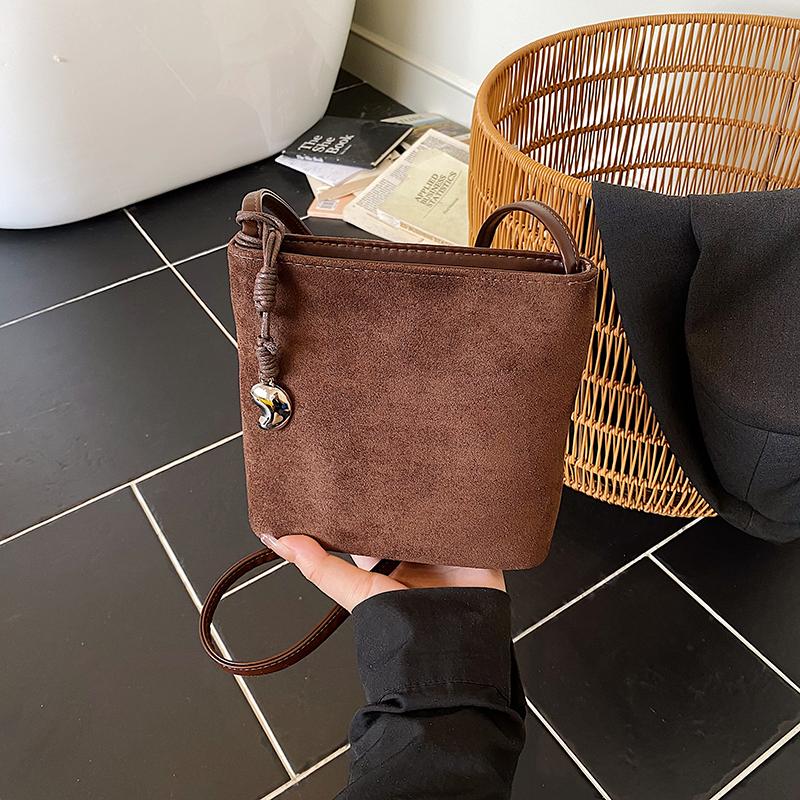Stylish Design Exquisite Faux Suede Square Shoulder Bags Solid Zipper Persality 2026 Autumn Winter New Armpit Bags for Women