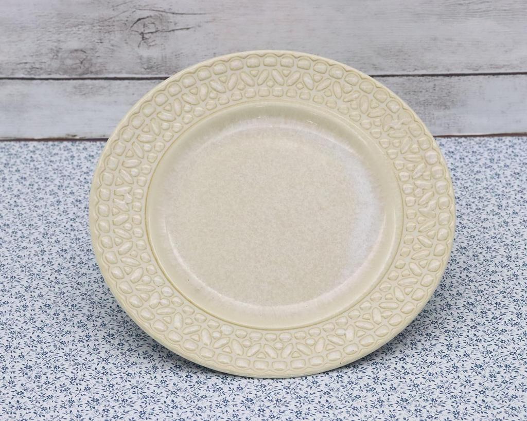 Castle Enterprises [17cm Rice Plates (White) Set of 10] Mino Ware Lace Pattern Decorates Food Cutely Recommended for Adult Women