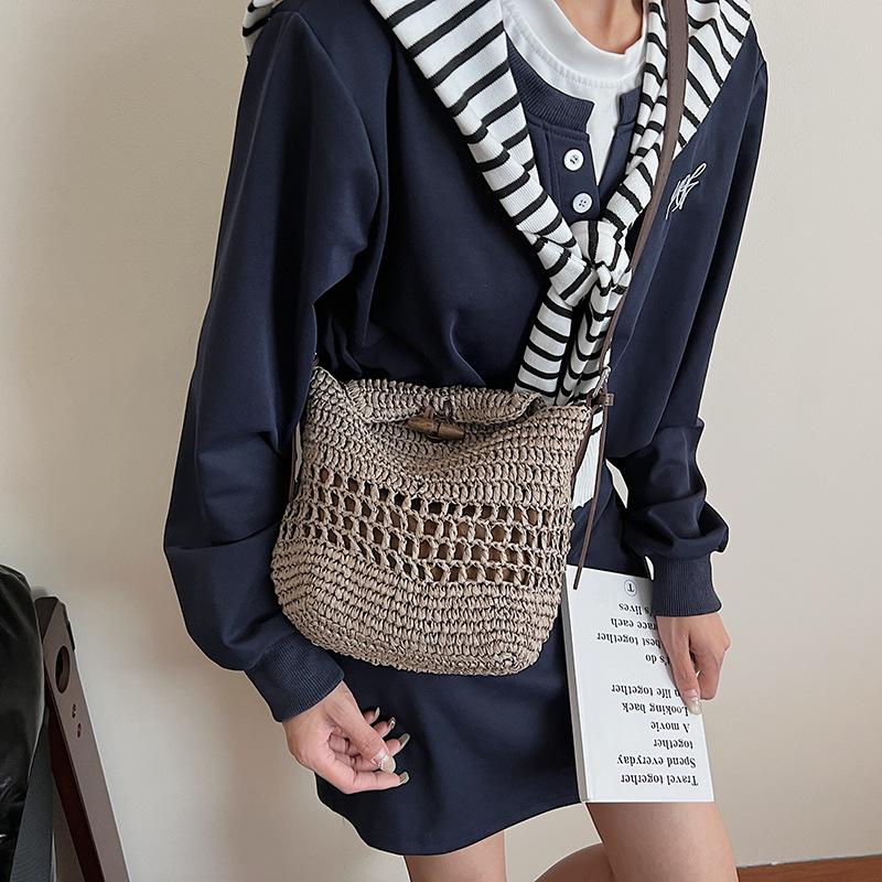 Summer fashion small bag women's bag 2025 new handmade straw bag retro high-end single shoulder messenger woven bag