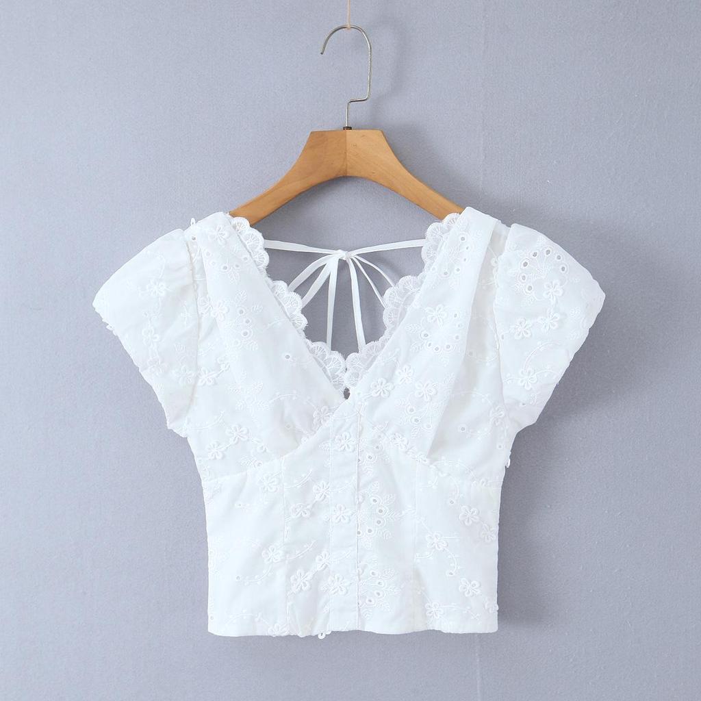Women's French Lace V-Neck Short-Sleeve Shirt: Sweet, Slim-Fit Summer Top