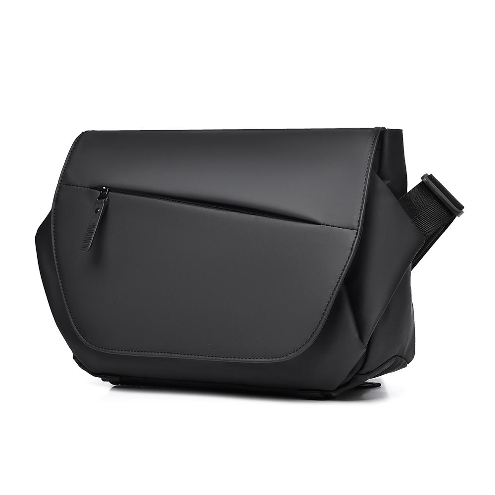 Solid Color Men's Large Capacity Shoulder Bag Outdoor Sports Crossbody Bag